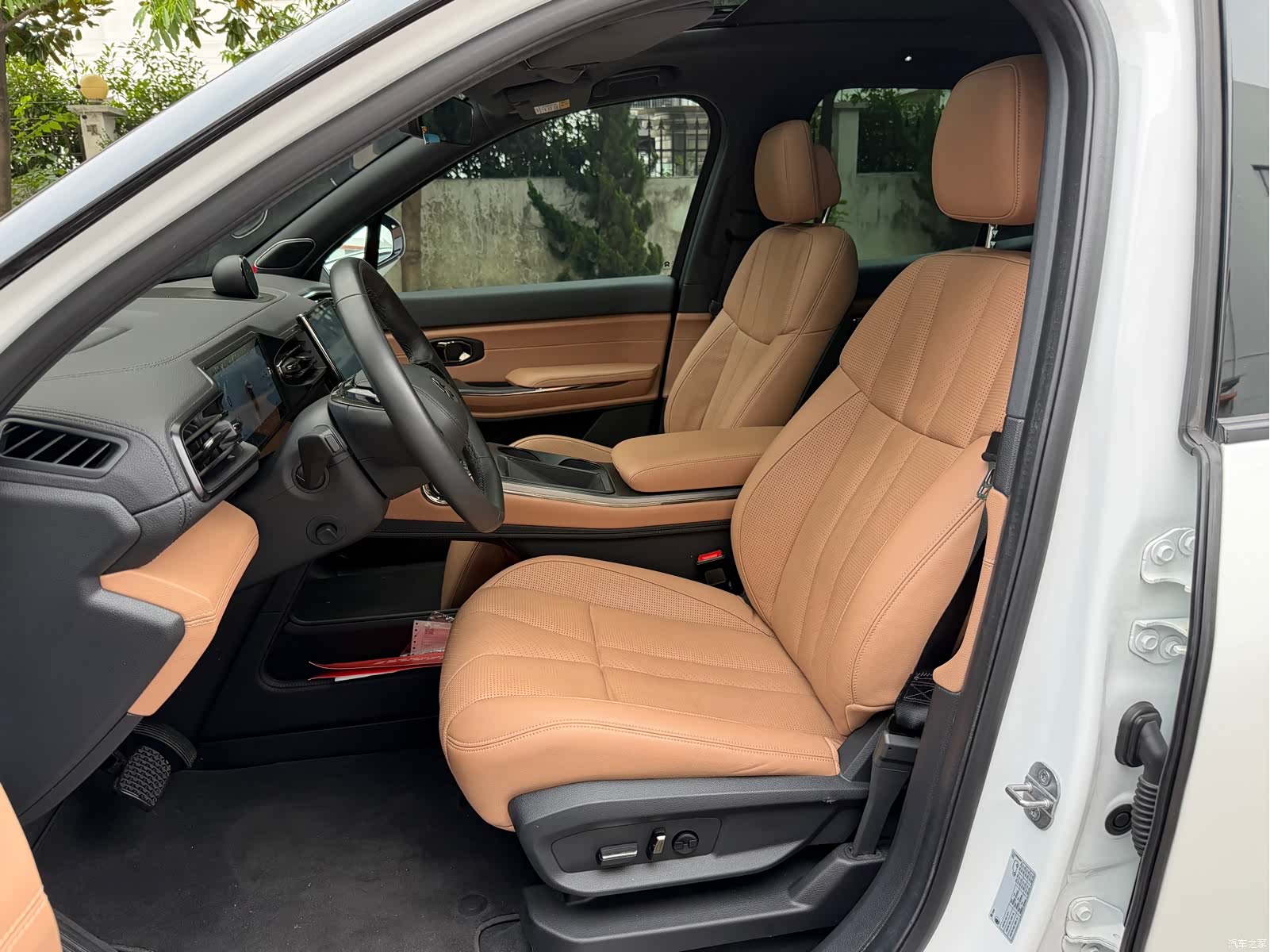 NIO ES8, 2022 14