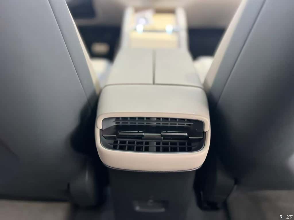 Audi TT, 2026 14