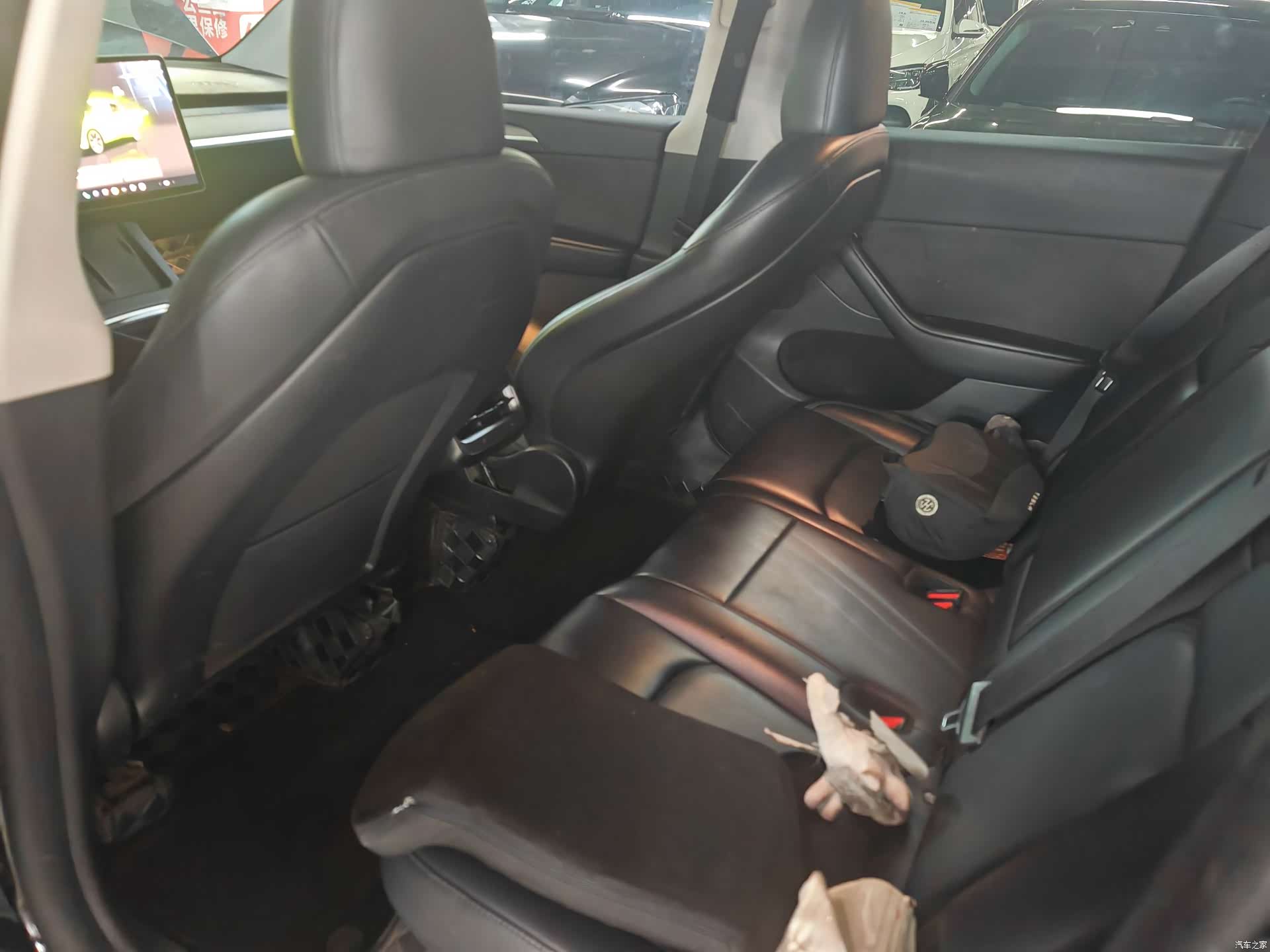 Tesla Model Y, 2023 8