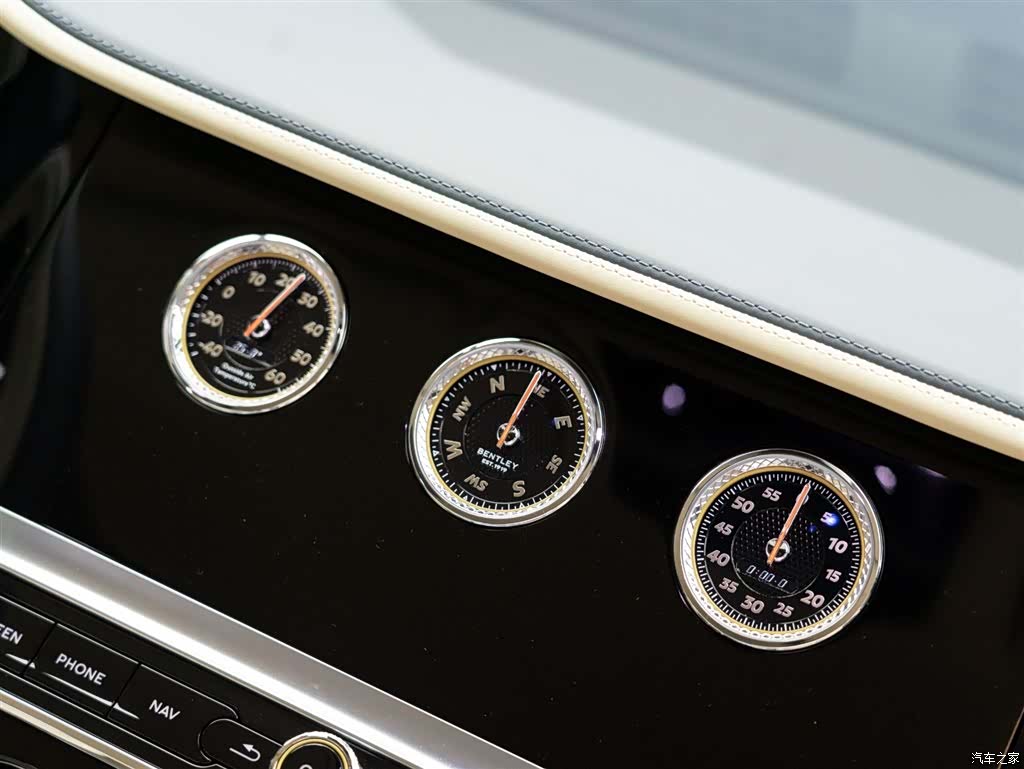 Bentley Continental GT, 2024 19