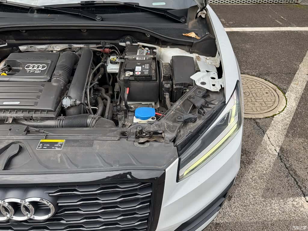 Audi Q2L, 2020 8