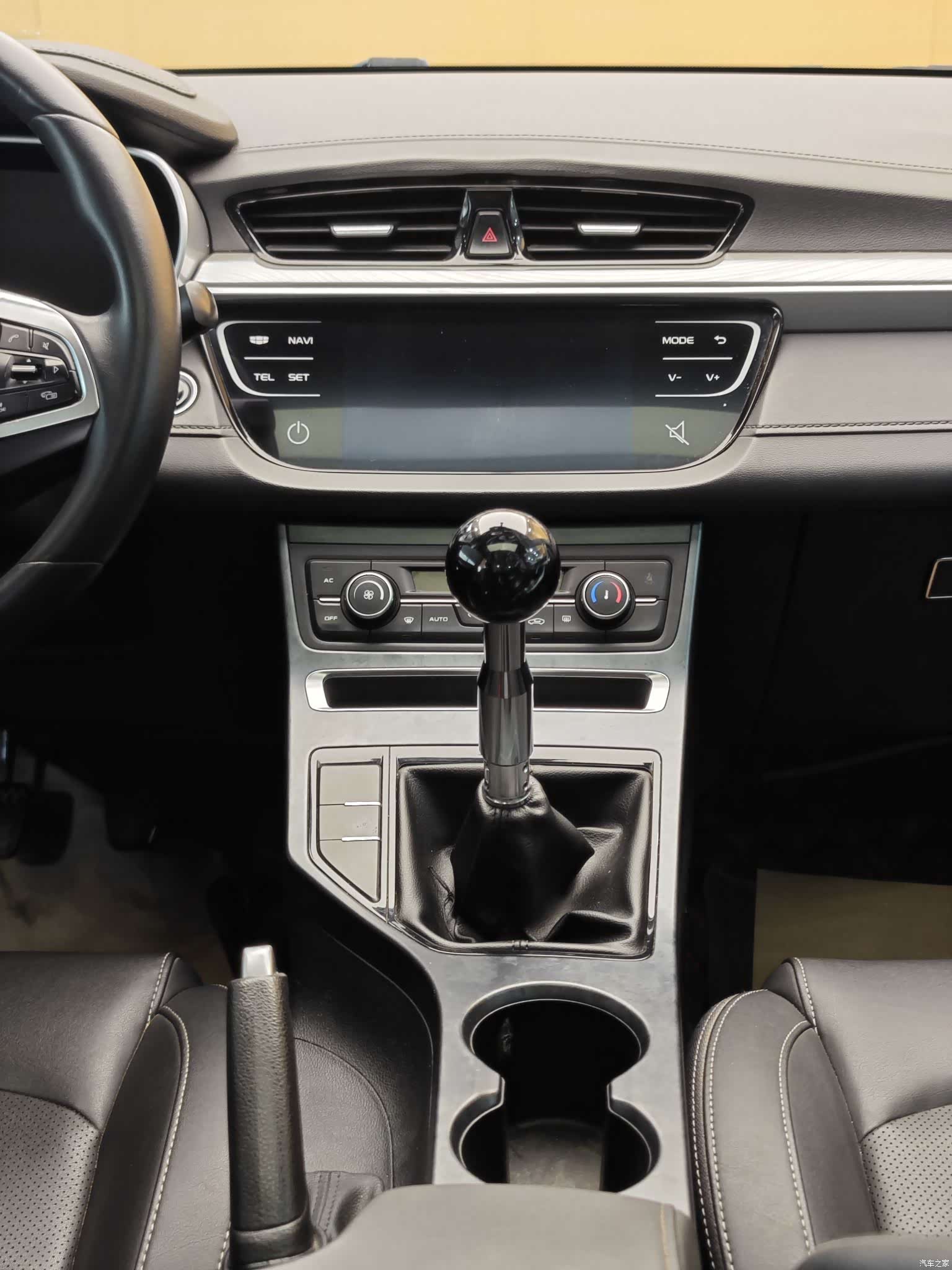 Geely Emgrand, 2021 18