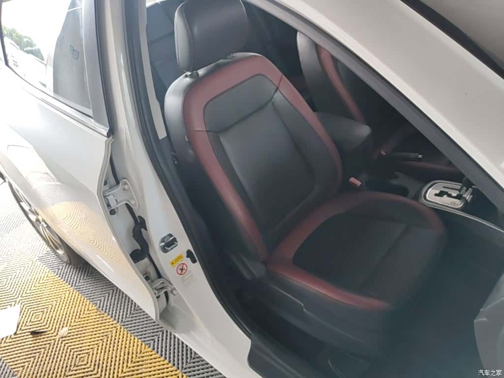 Changan Eado, 2015 25