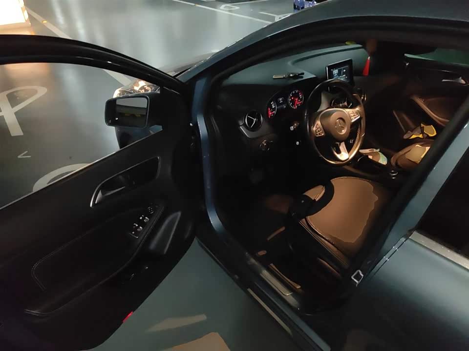 Mercedes-Benz Class B