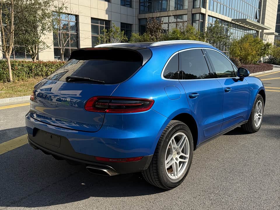 Porsche Macan