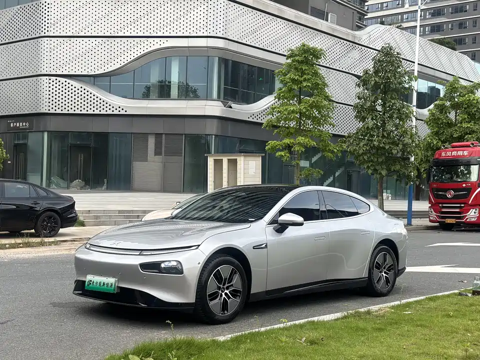 XPENG P7