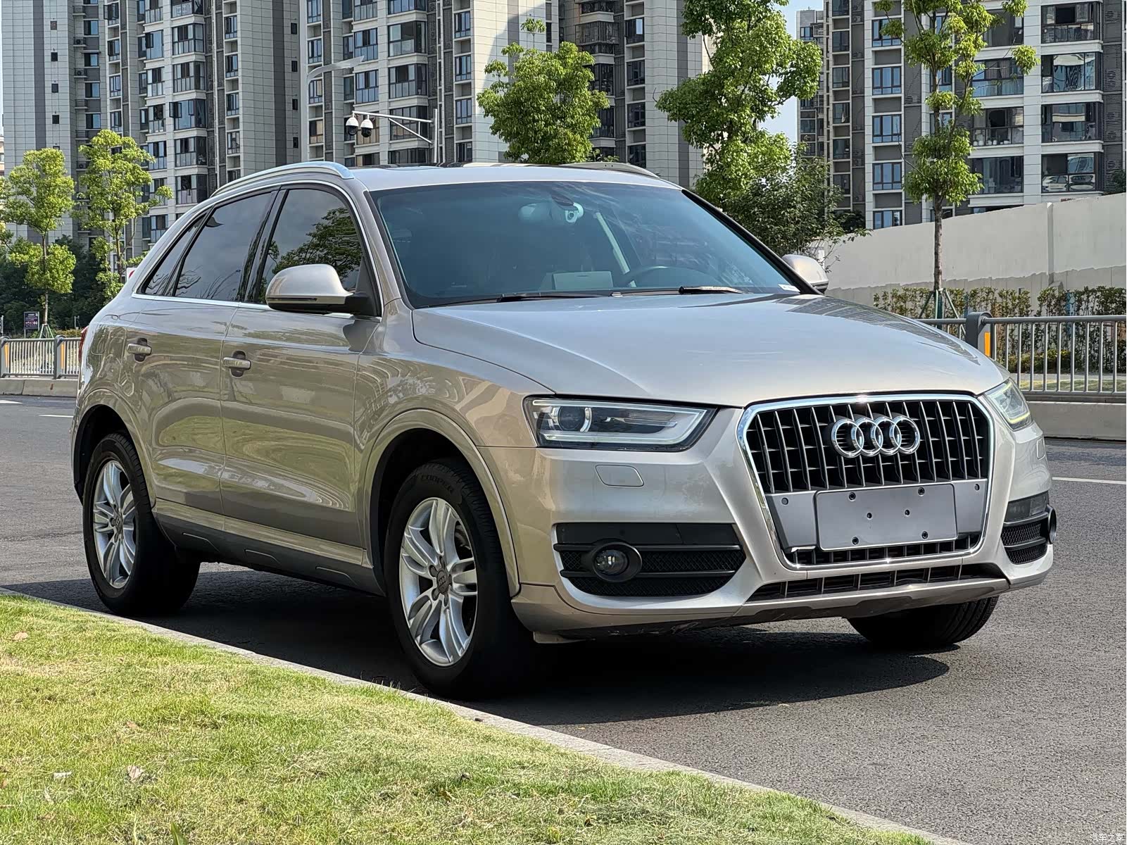 Audi Q3, 2014 3