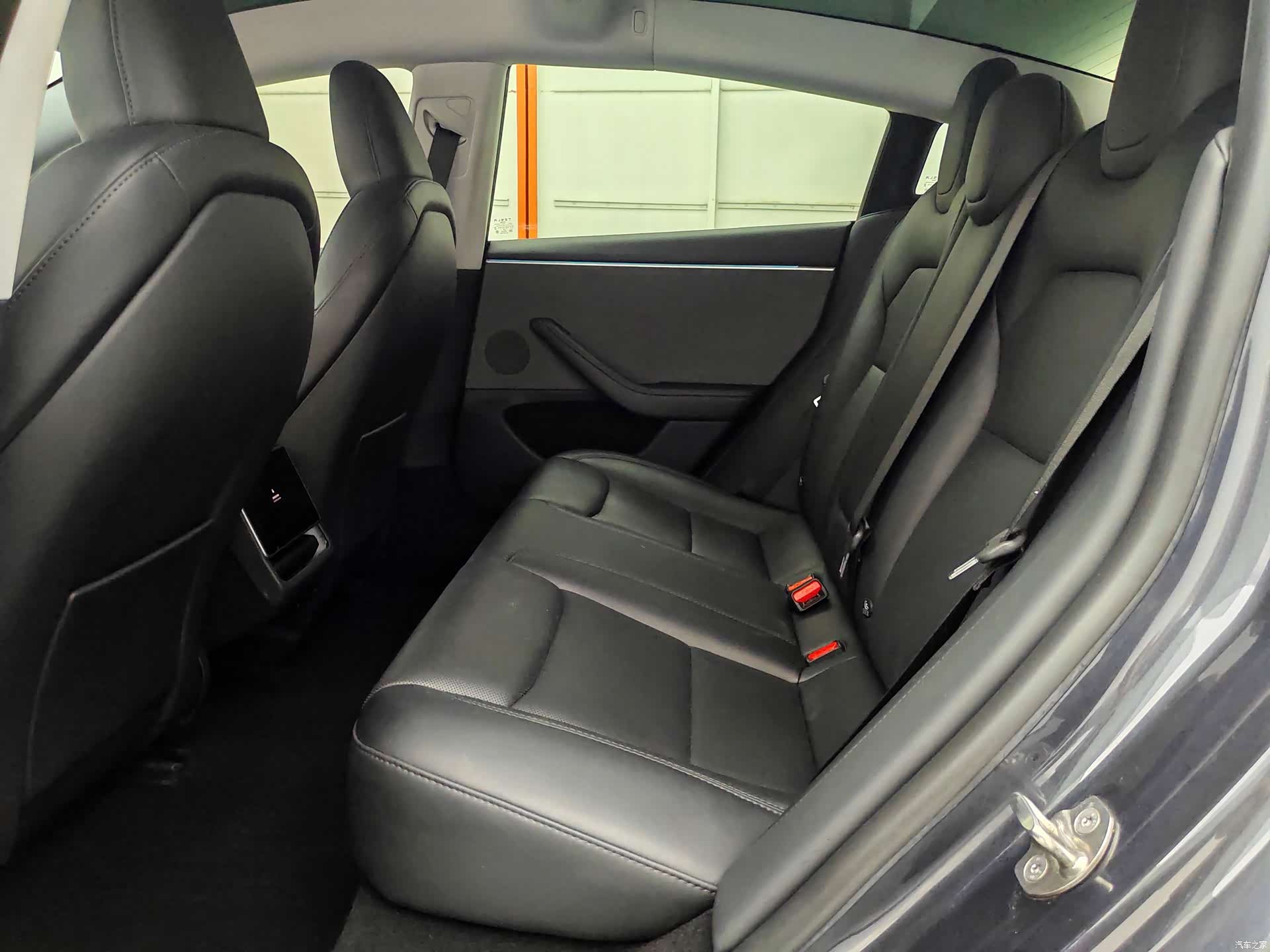 Tesla Model 3, 2024 6
