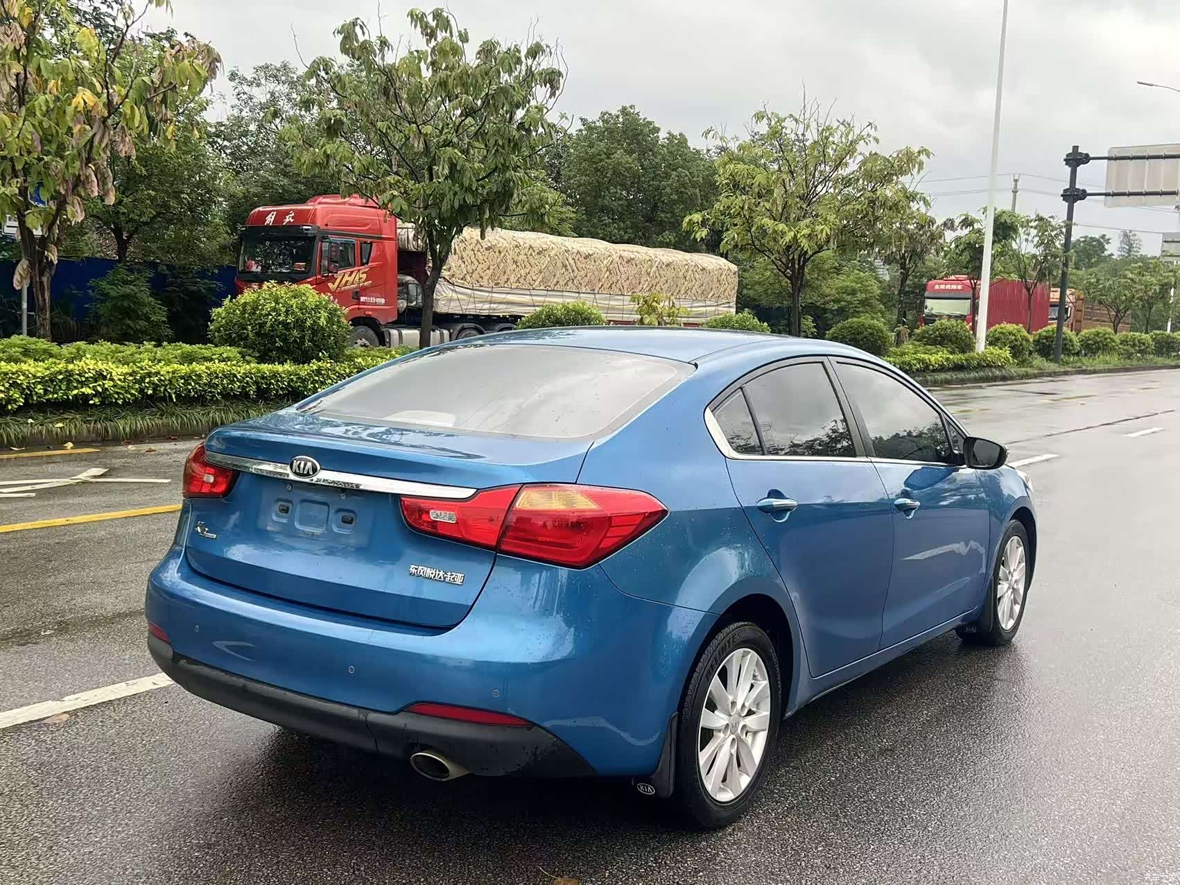 Kia K3, 2013 6