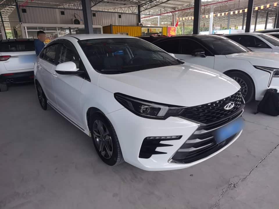 Chery Arrizo 5 PLUS
