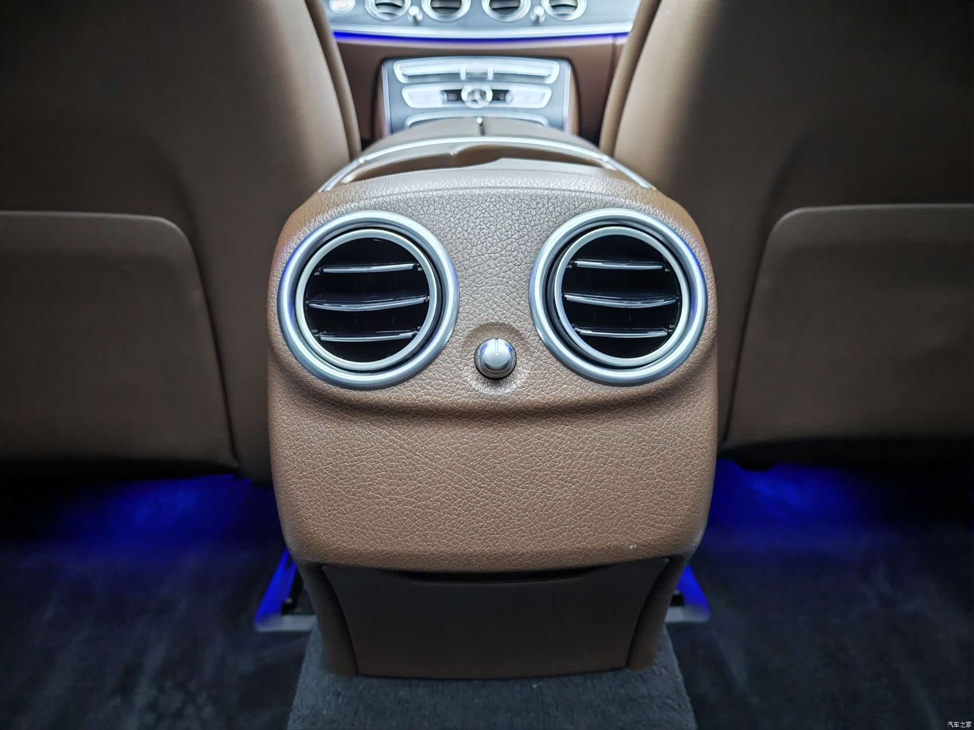Mercedes-Benz E-Class, 2020 16