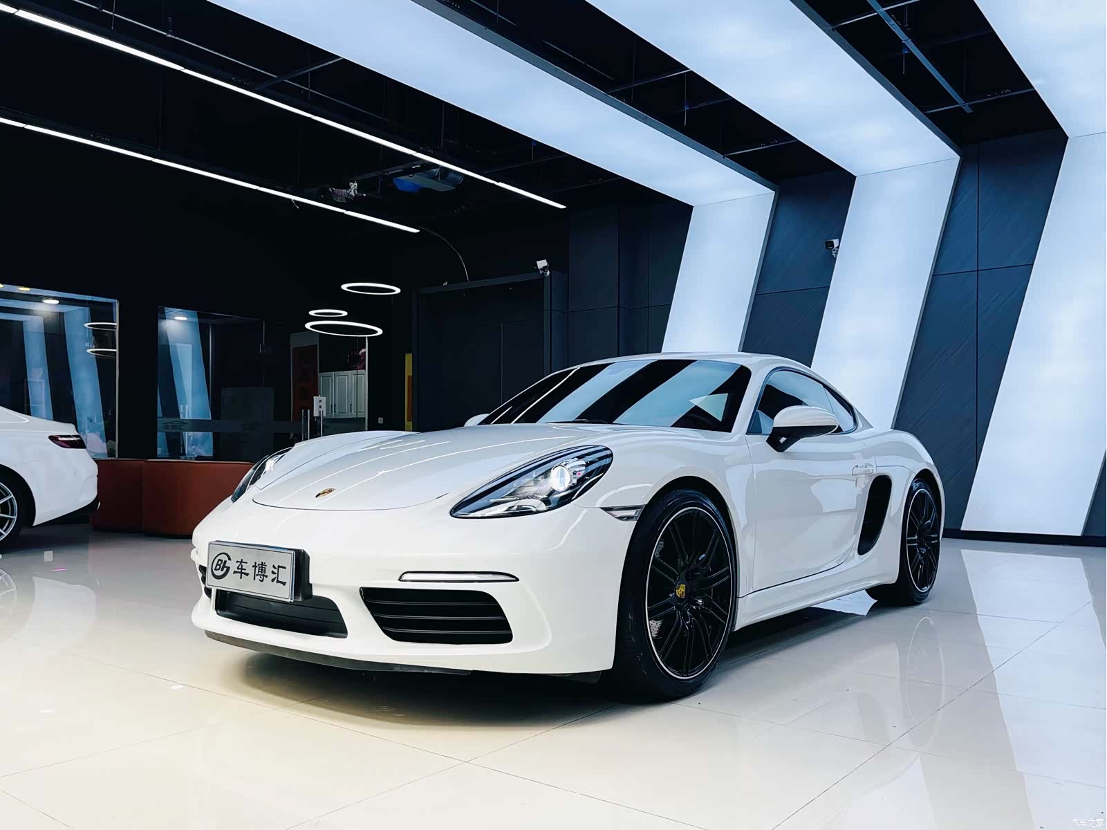 Porsche Cayman, 2018 1