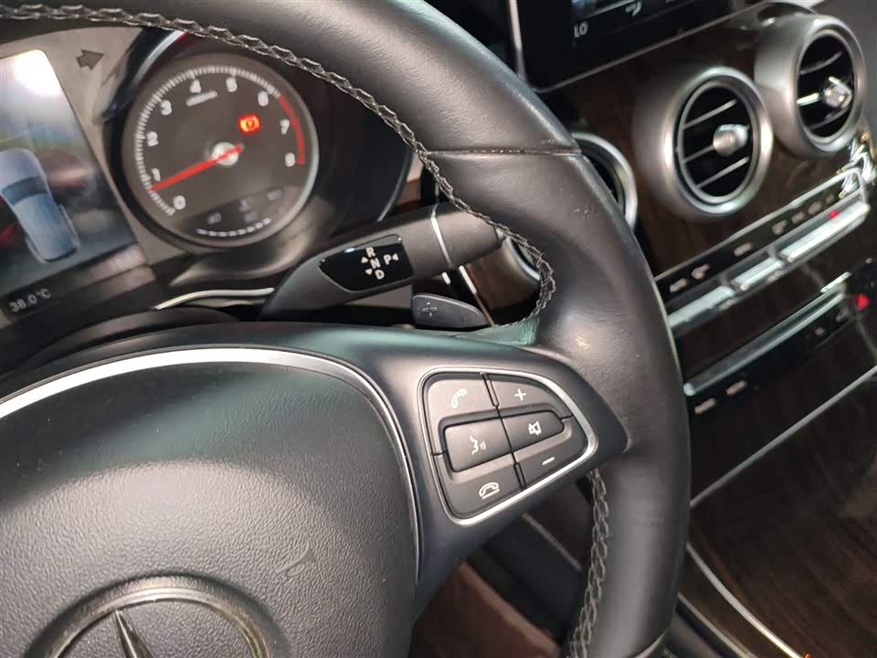 Mercedes-Benz GLC Mercedes-Benz GLC