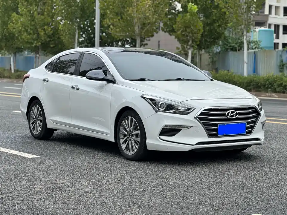 Hyundai Name picture