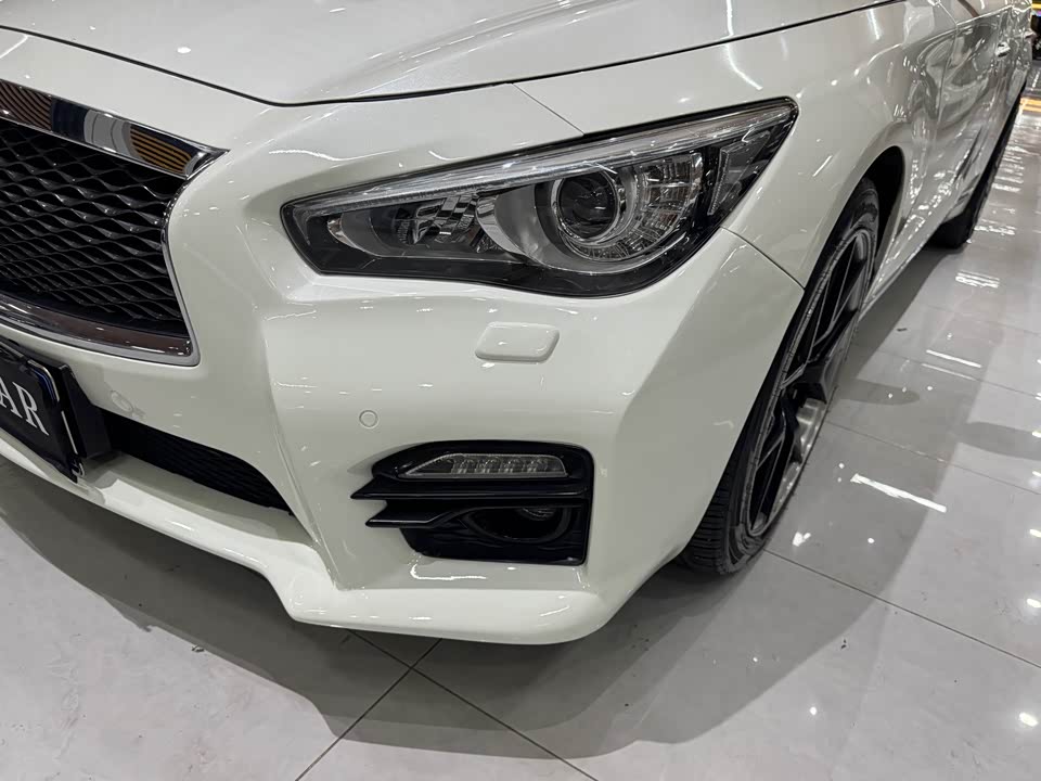 Infiniti Q50L