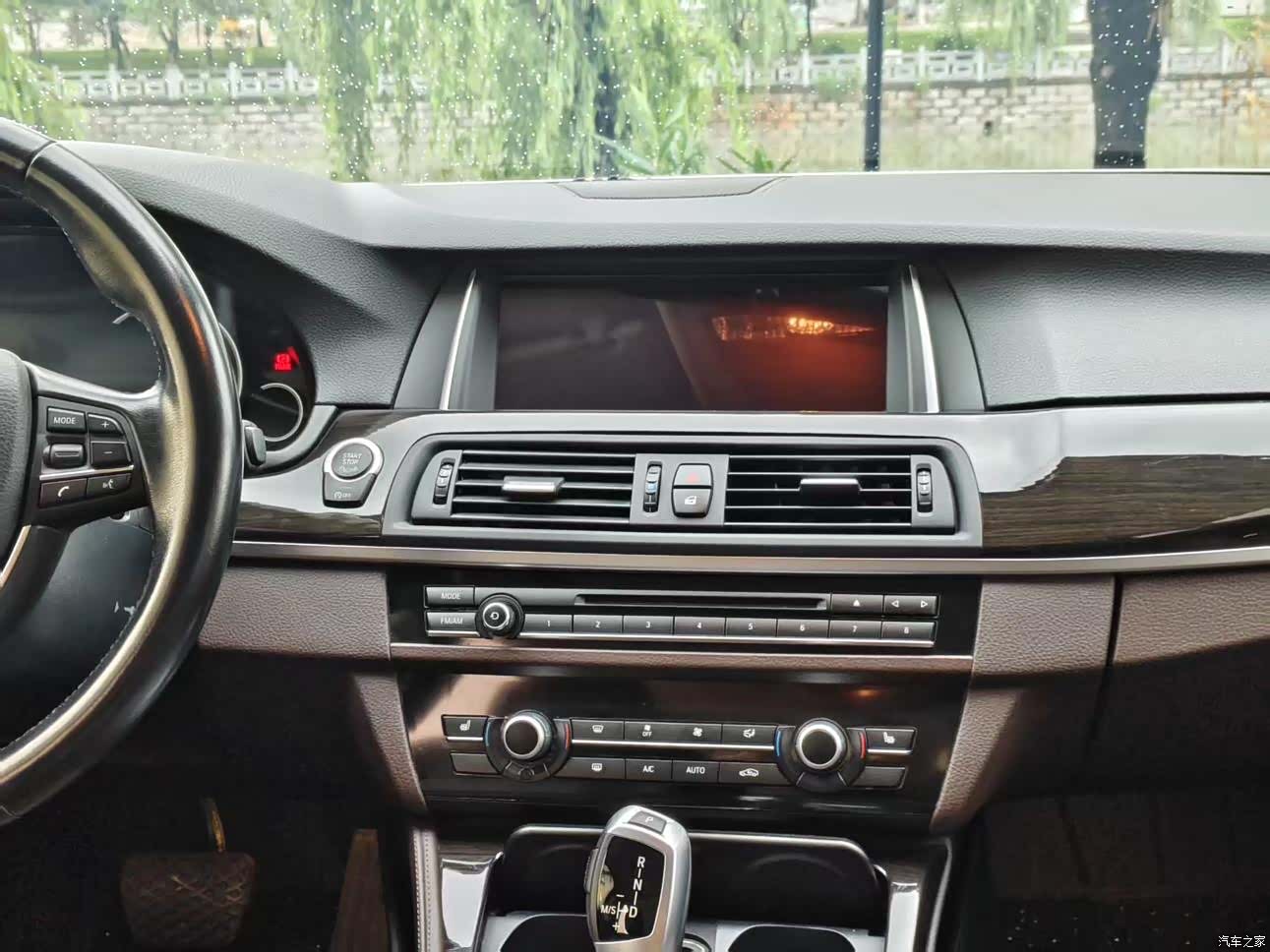 BMW 5 Series, 2017 19