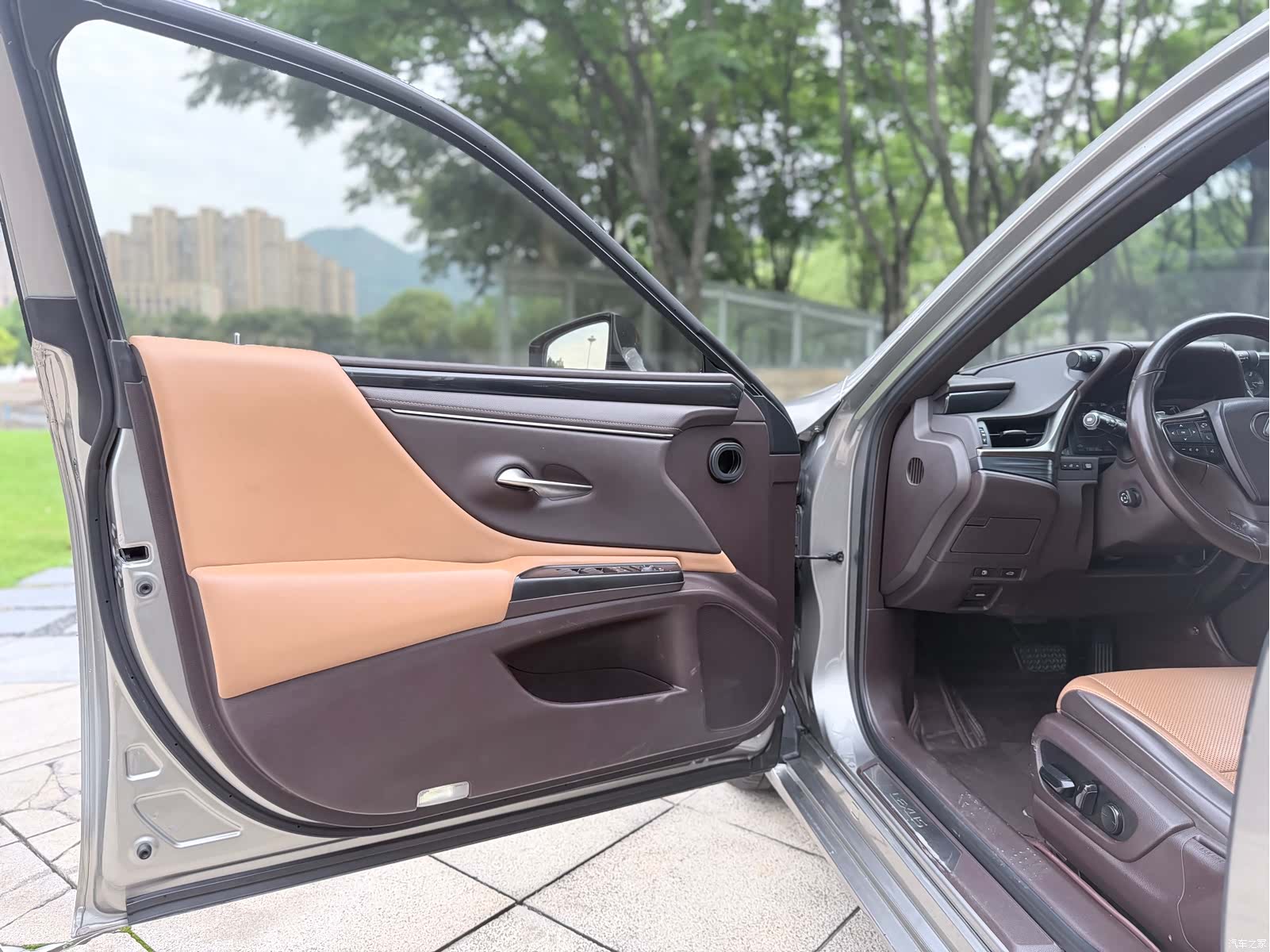Lexus ES, 2019 8