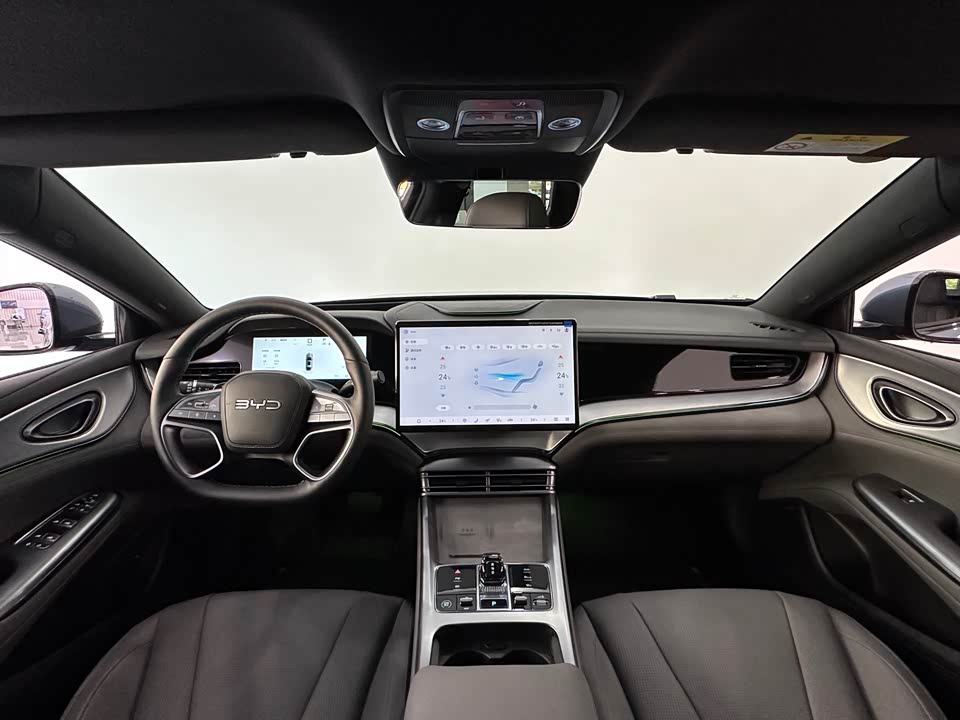 BYD Seal 07 DM-i