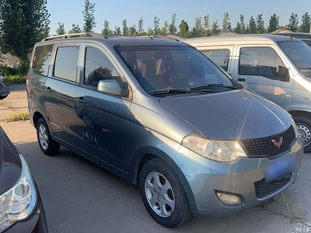 Wuling Hongguang, 2015 7