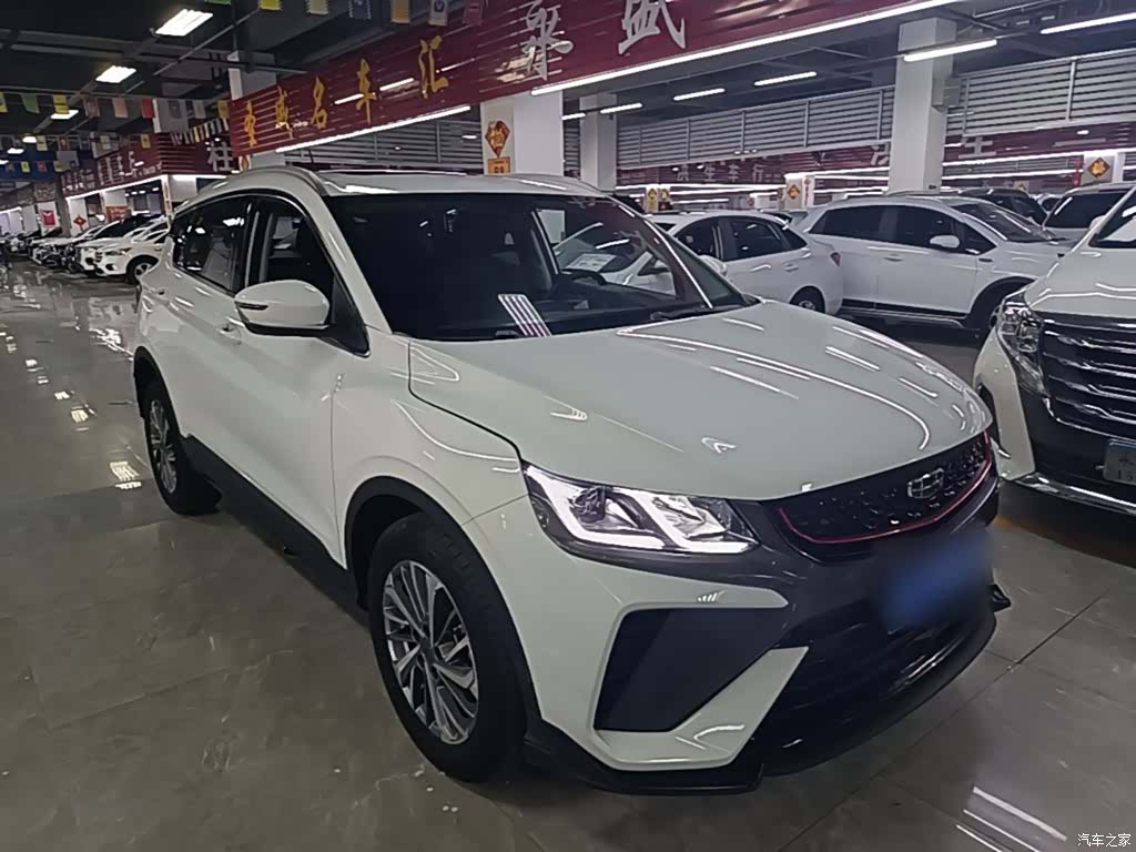 Geely Coolray, 2022 4