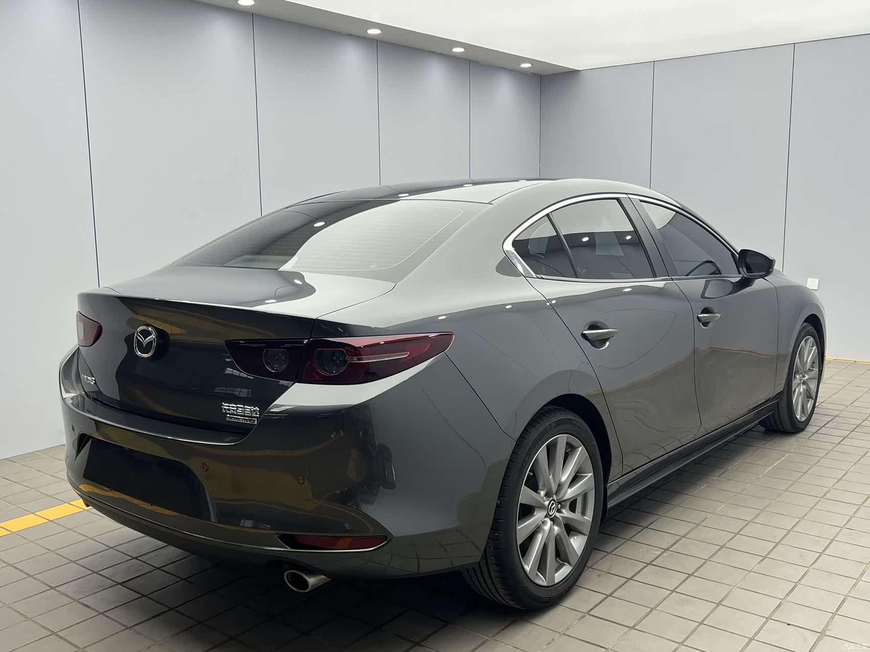 Mazda Mazda3, 2023 6