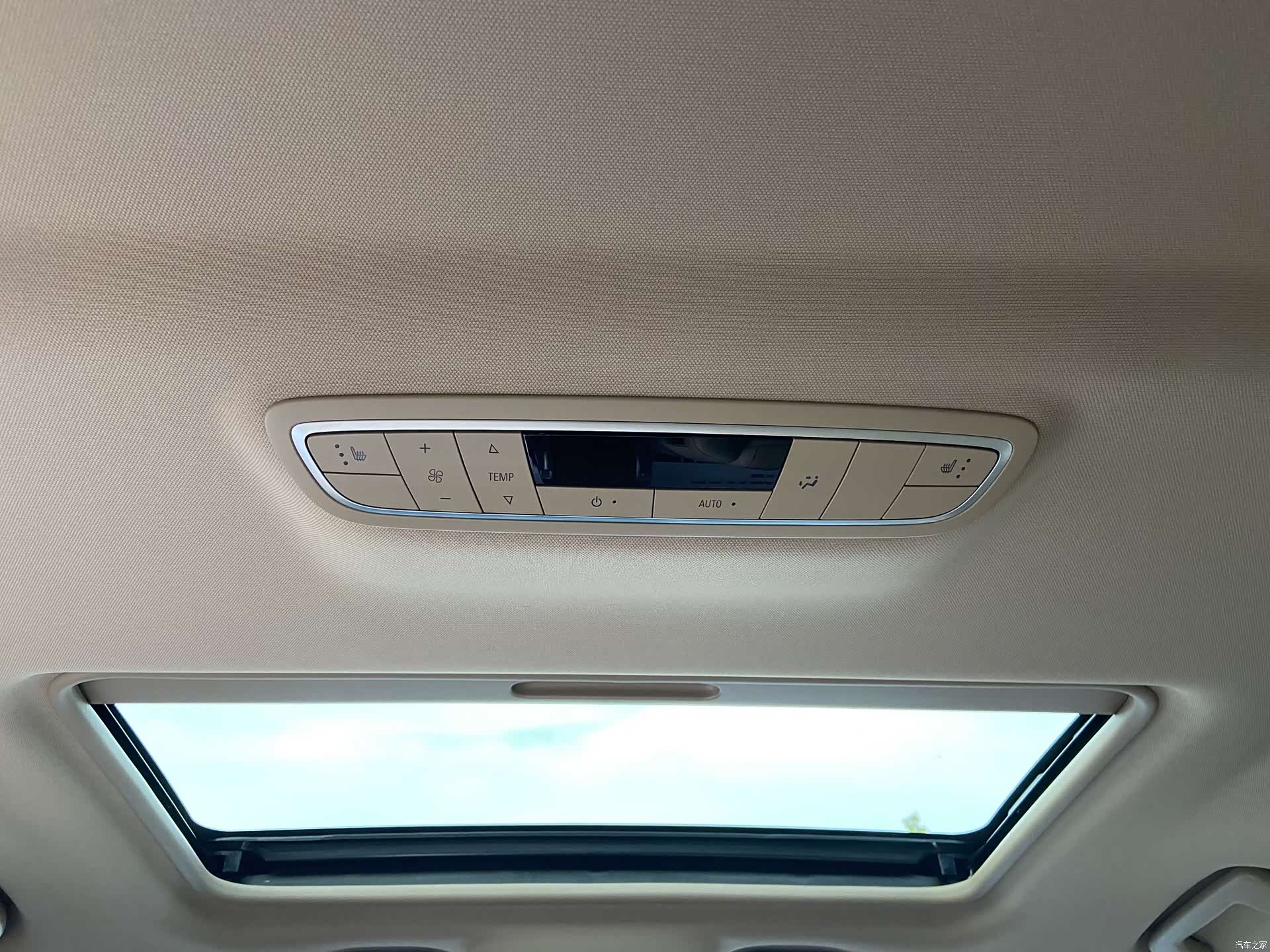 Buick GL8, 2019 15