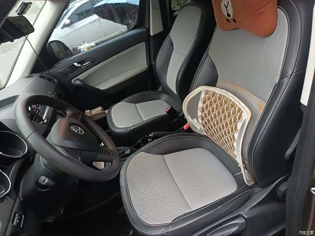 Skoda Yeti, 2015 8