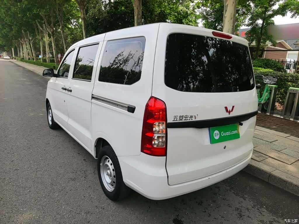 Wuling Hongguang, 2023 все фото