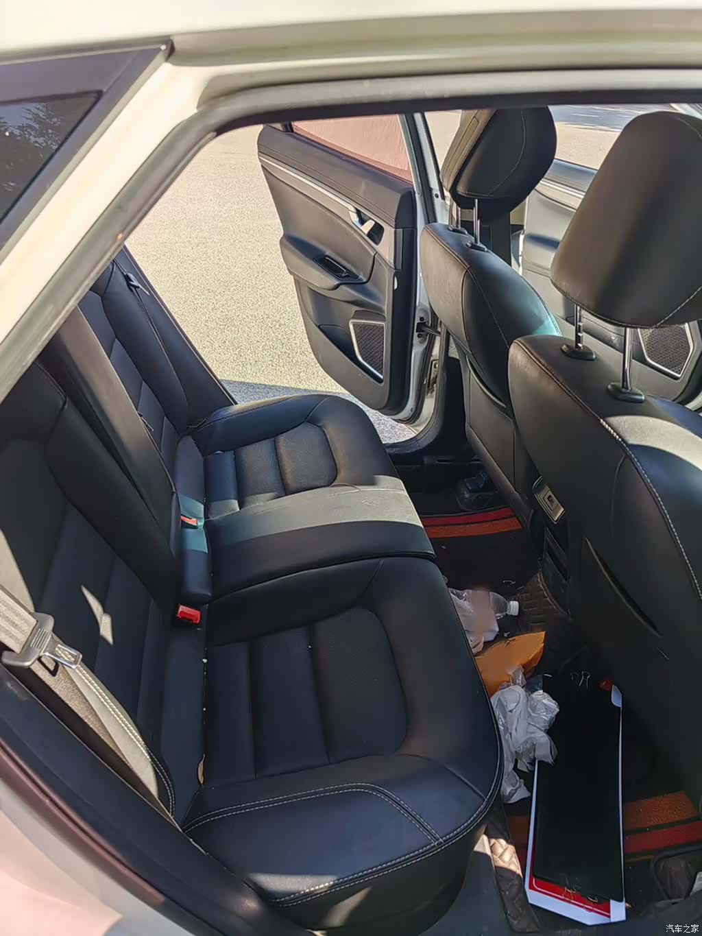 Geely Emgrand, 2016 10