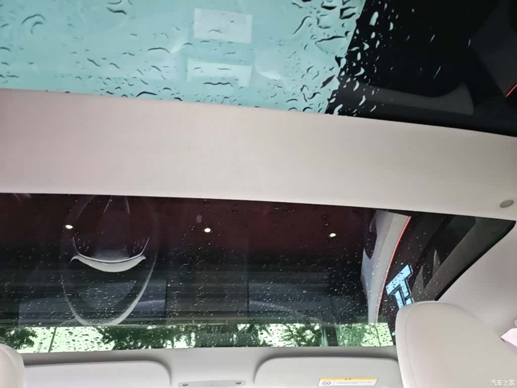 Tesla Model 3, 2024 18
