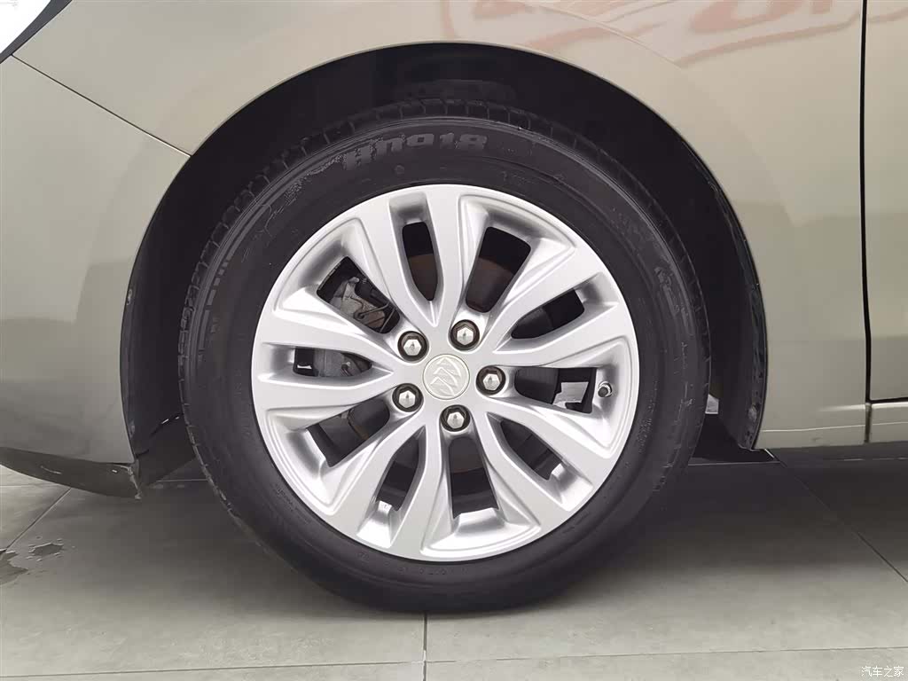 Buick V, 2018 17