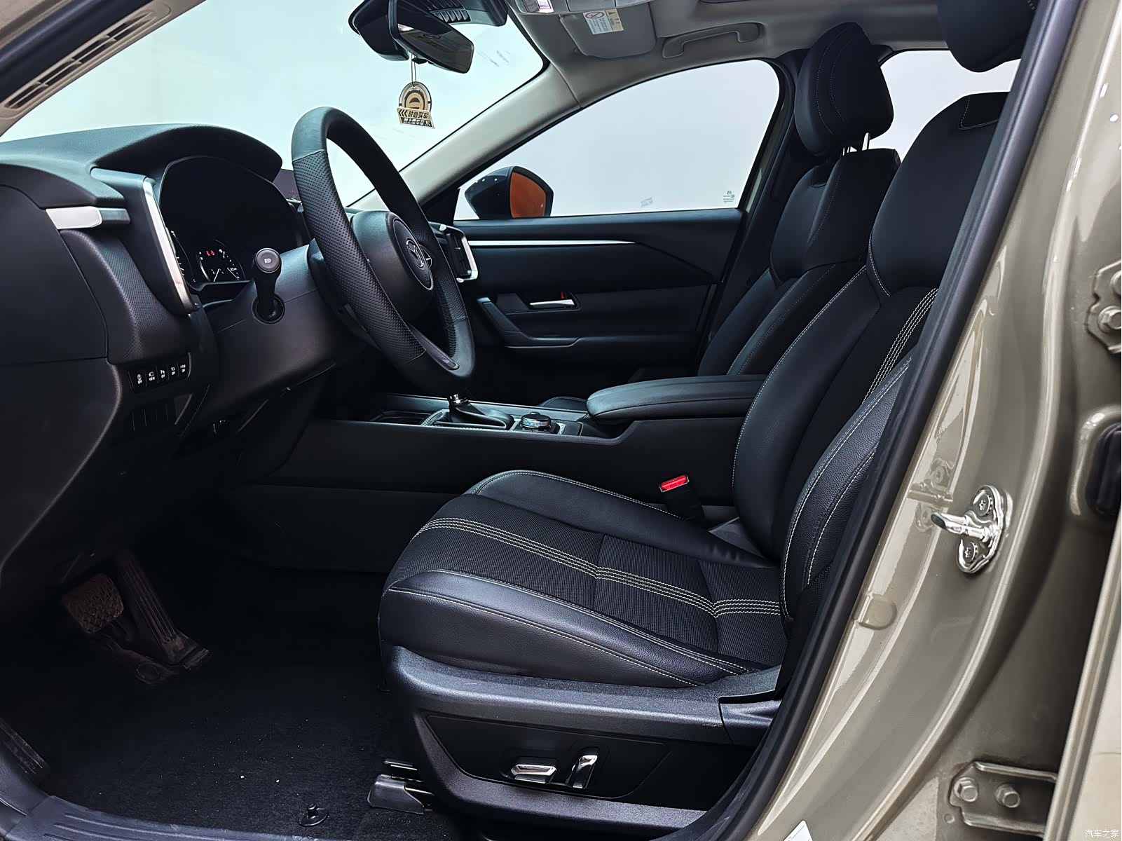Mazda CX-50, 2023 11