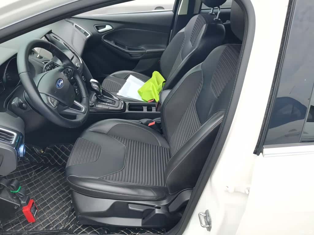 Ford Focus, 2017 15