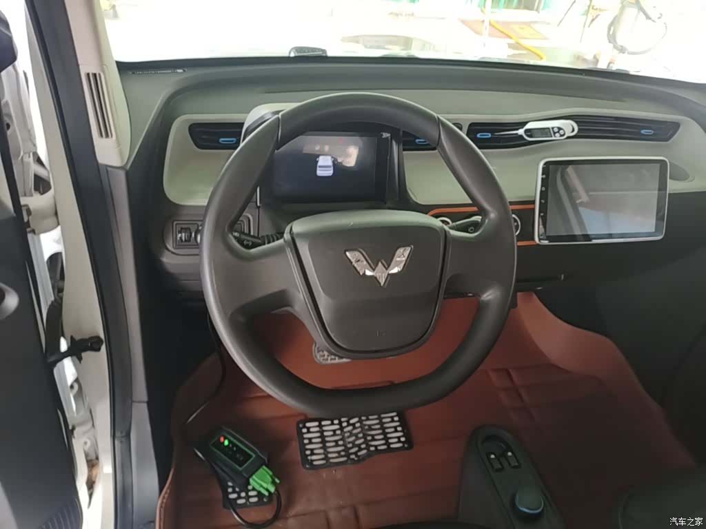 Wuling MINIEV, 2020 11