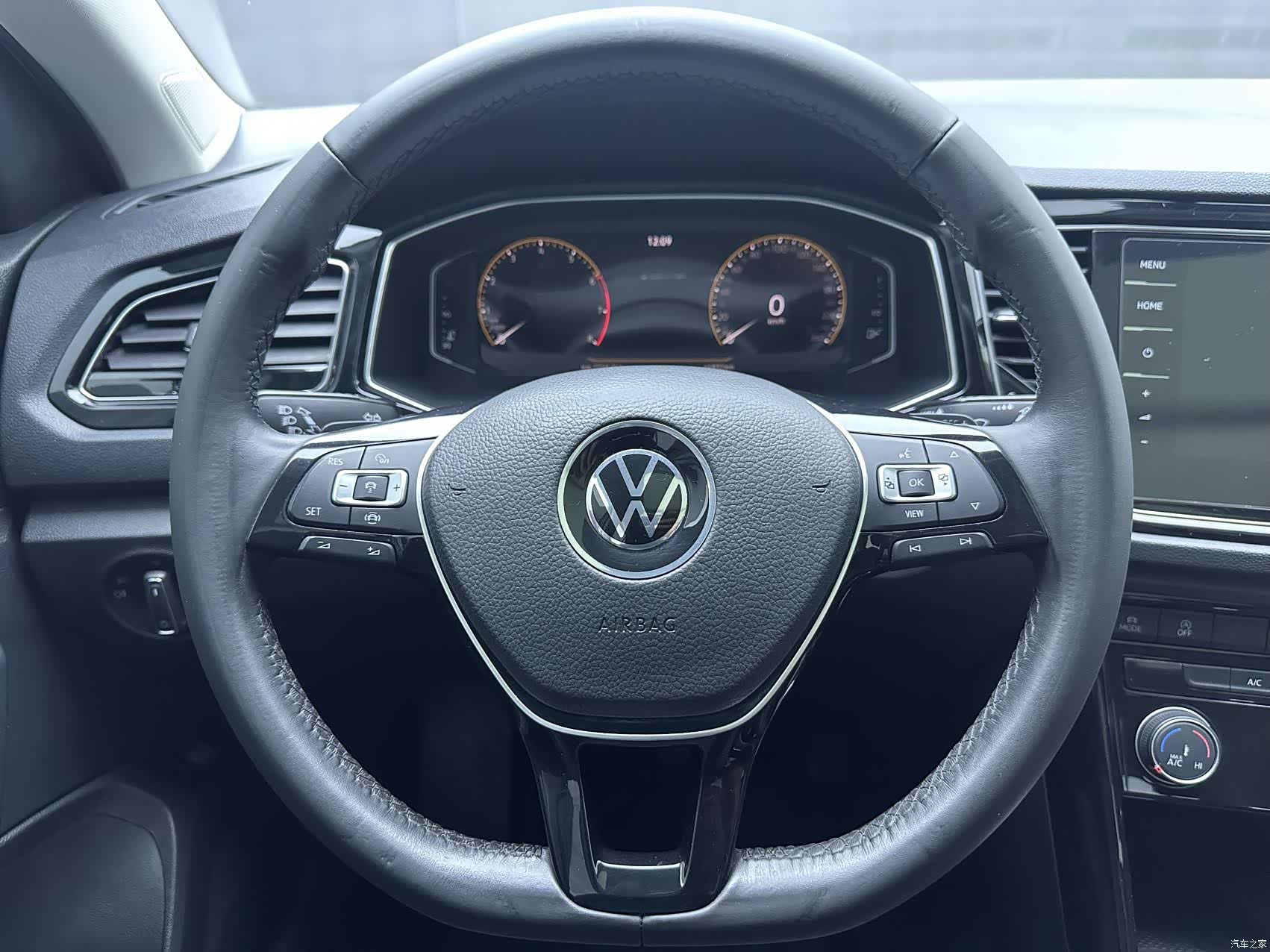 Volkswagen T-ROC, 2022 12