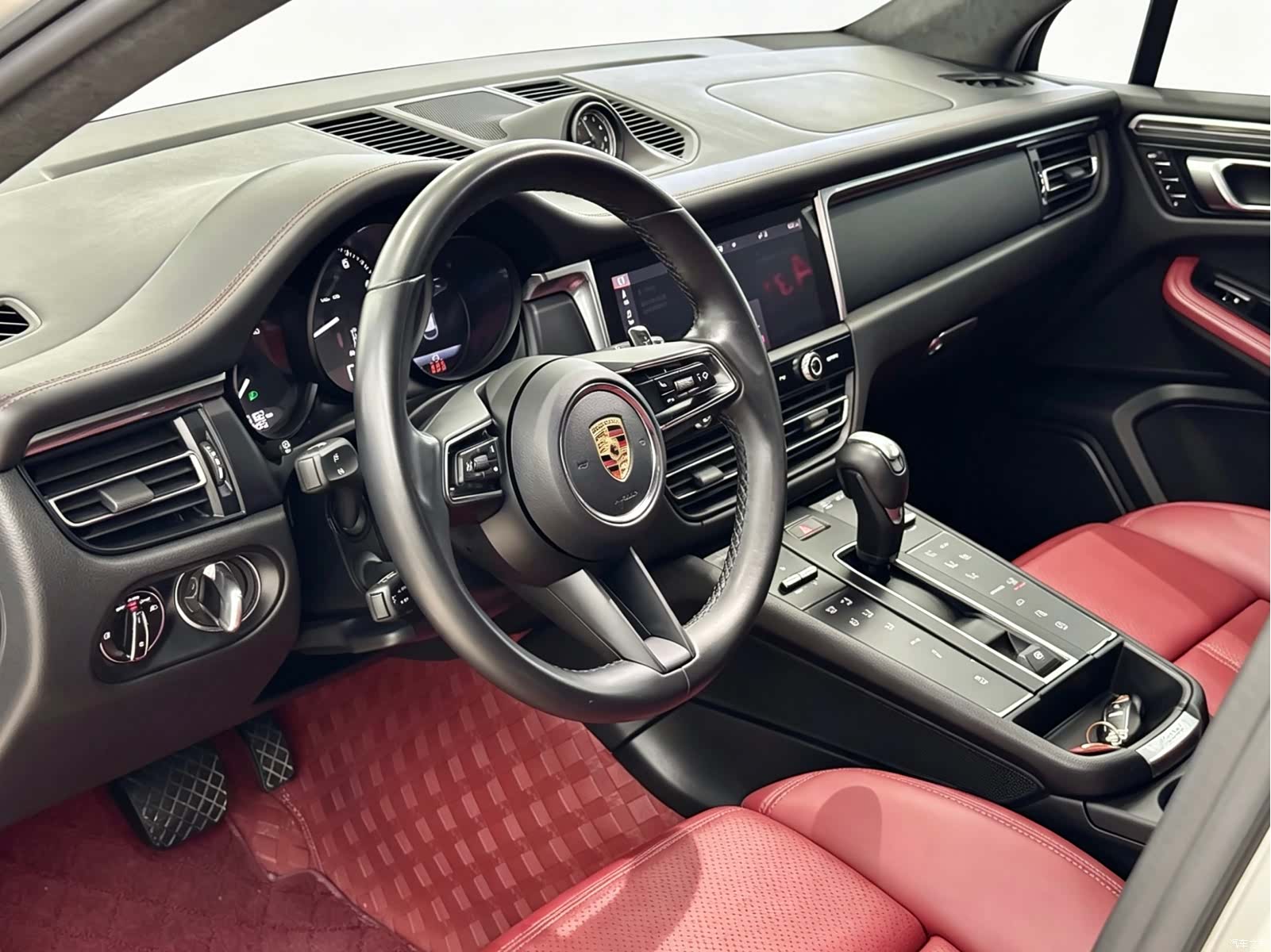 Porsche Macan, 2023 9