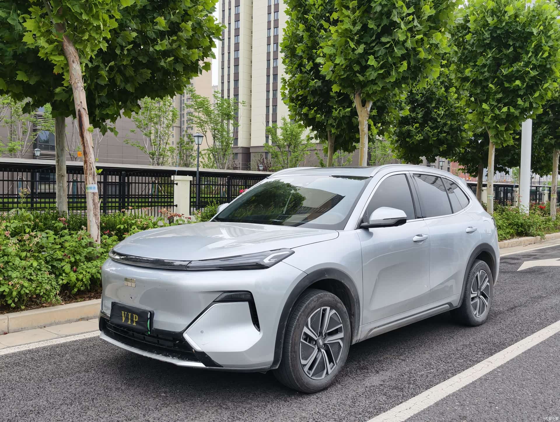 Geely 7