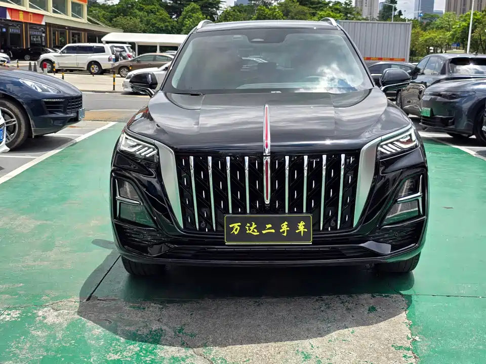 Hongqi HS5