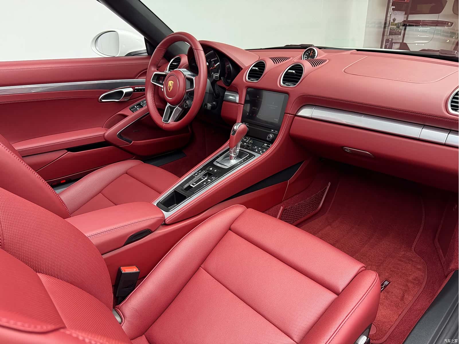 Porsche Boxster, 2026 15