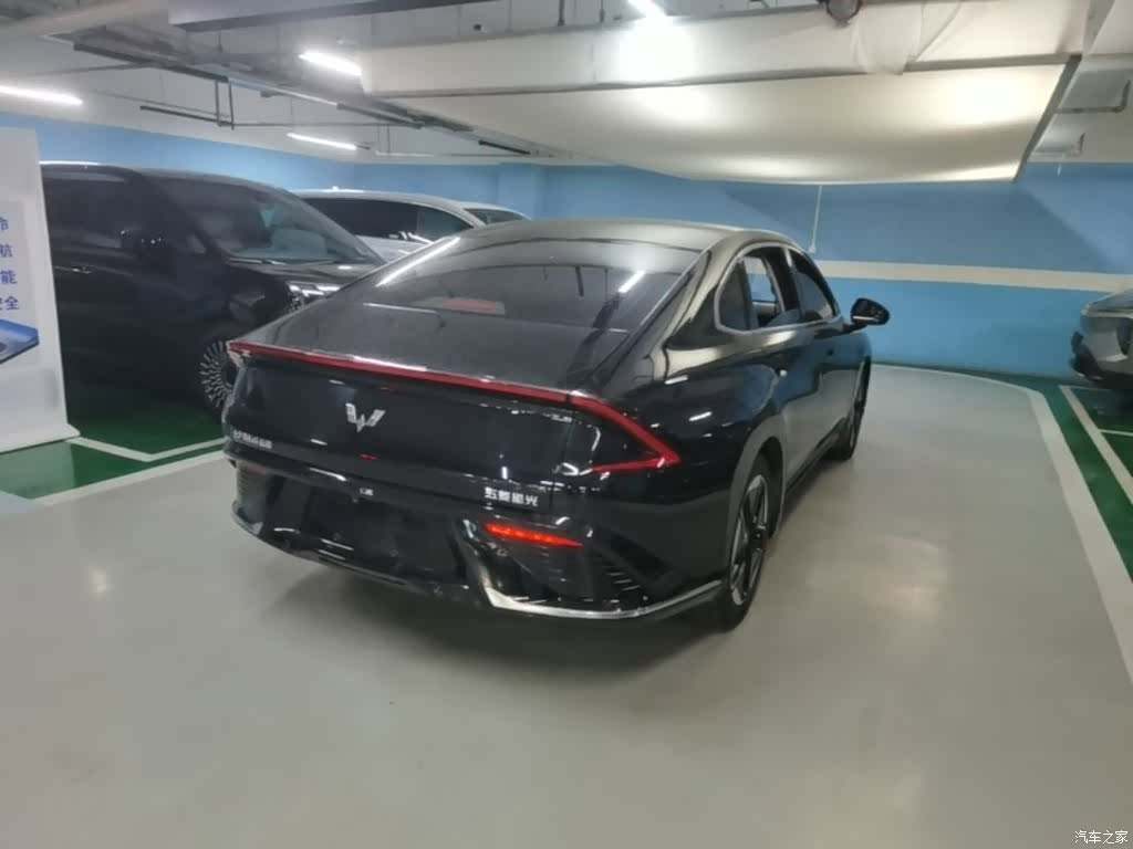 Wuling Starlight, 2024 7