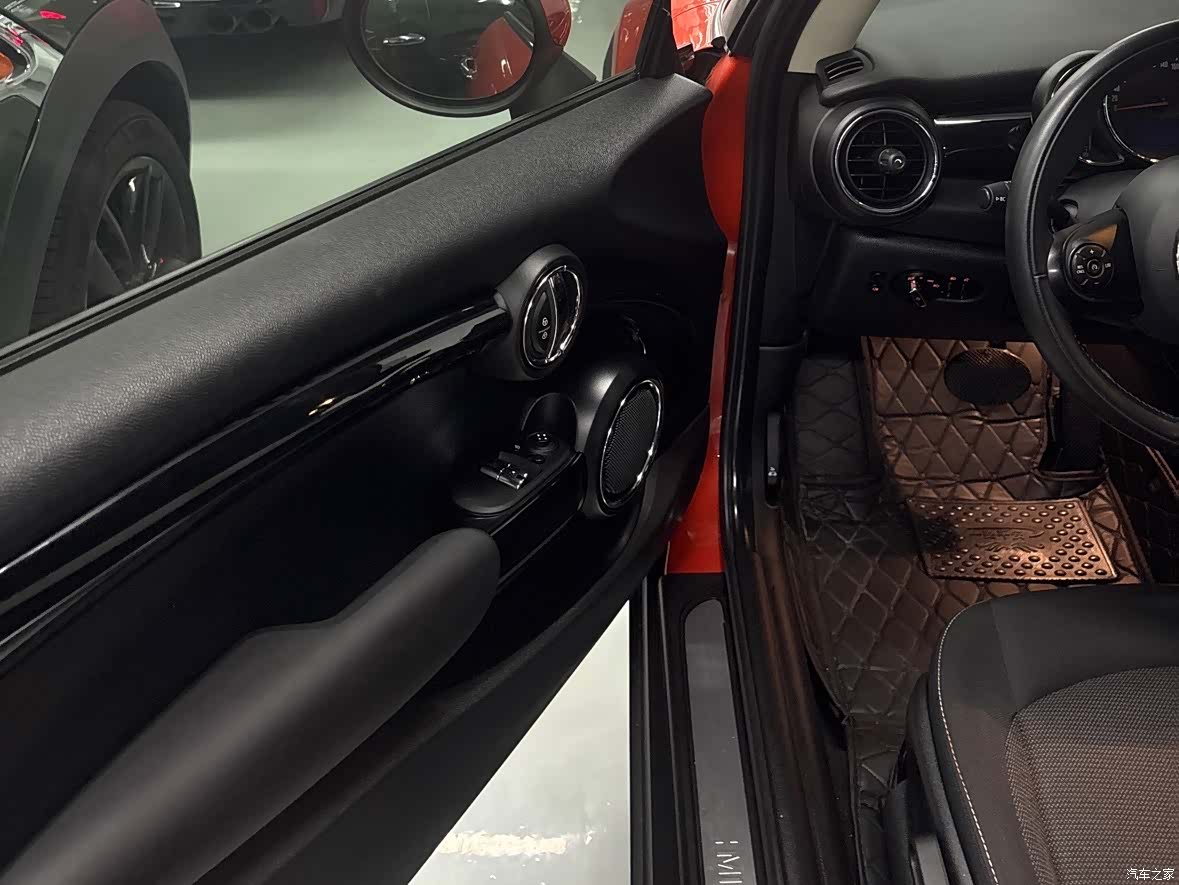Mini ONE, 2018 8