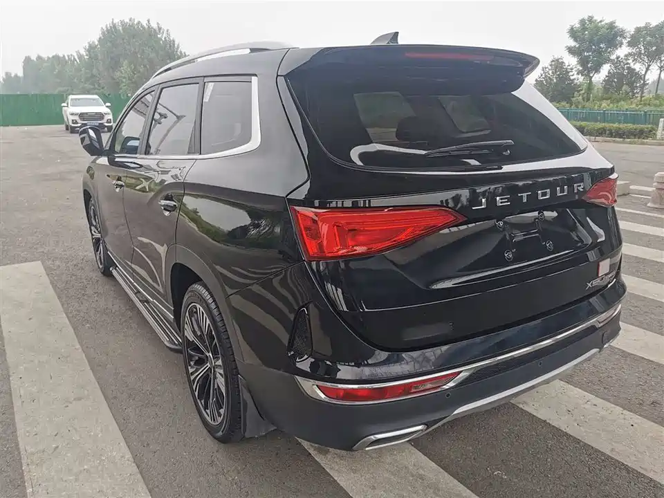 Jetour X90
