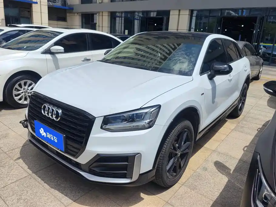 Audi Q2L