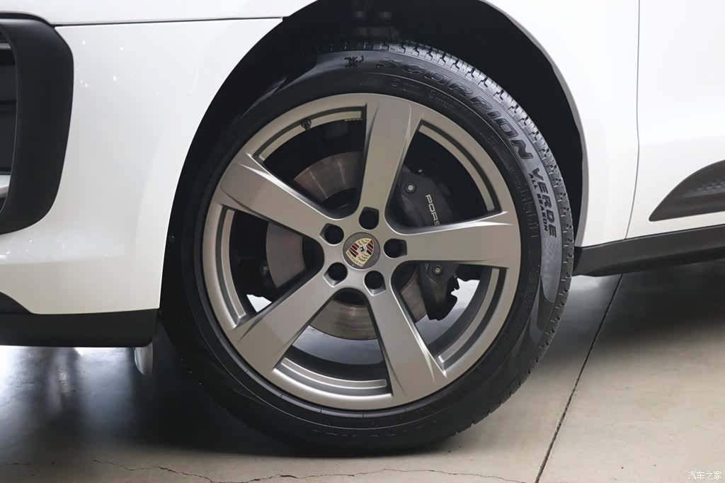Porsche Macan, 2024 27