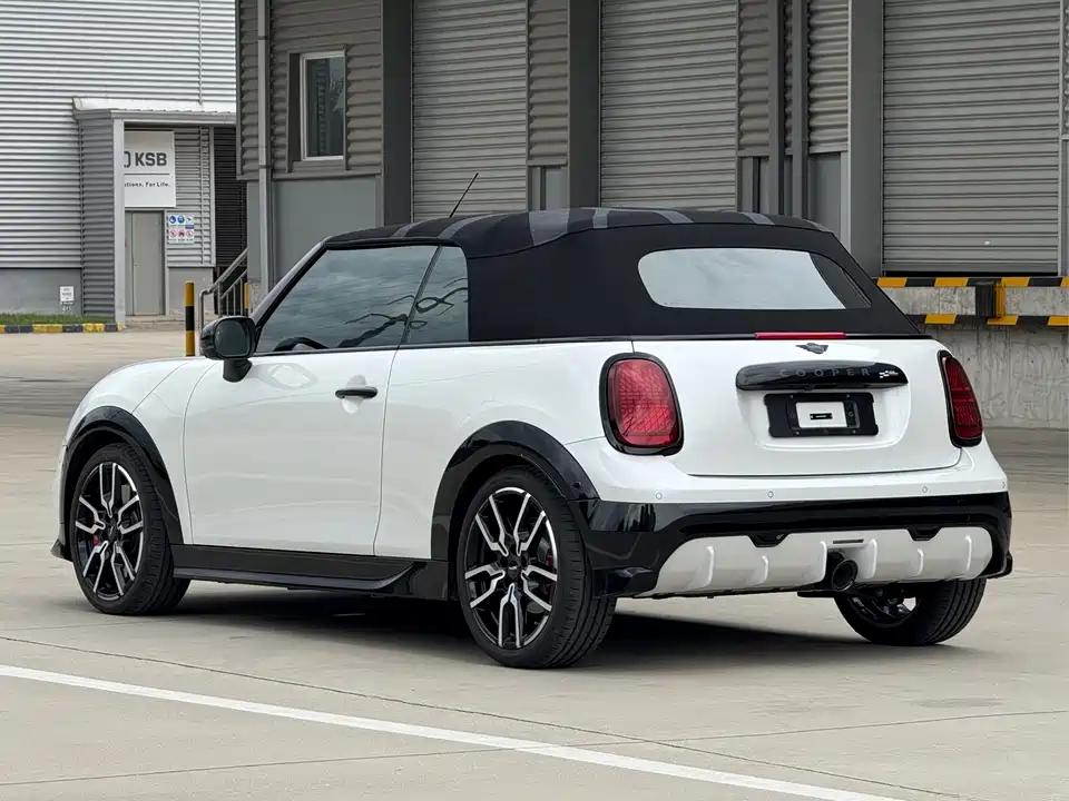 MINI JCW