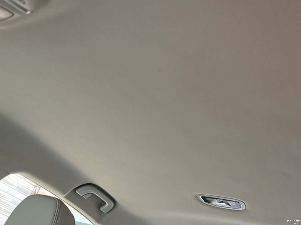 Geely Binray, 2019 18