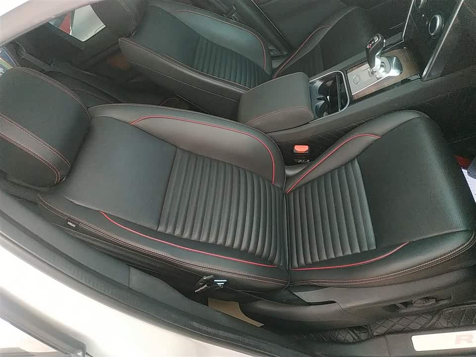 Land Rover Discover sports