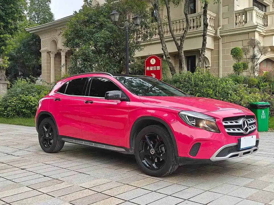Mercedes-Benz GLA