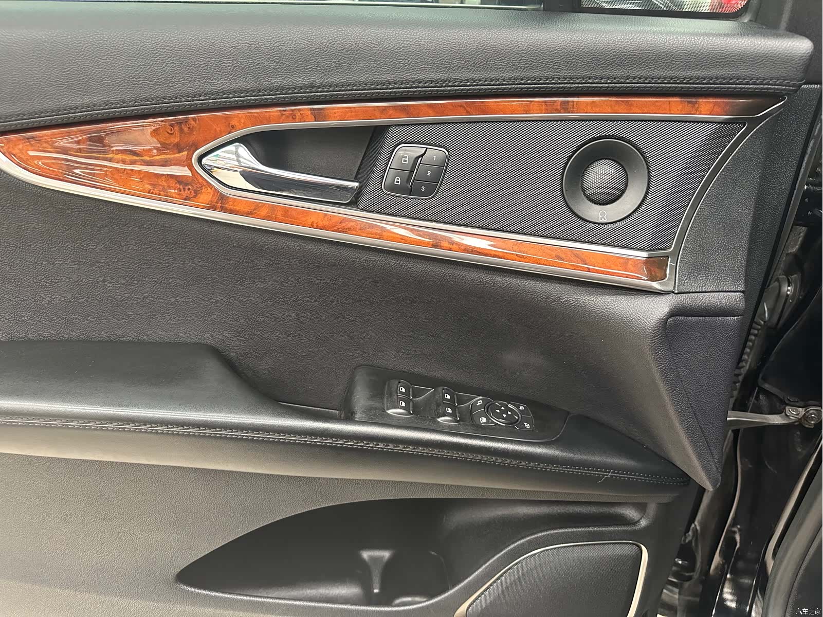 Lincoln MKX, 2016 17