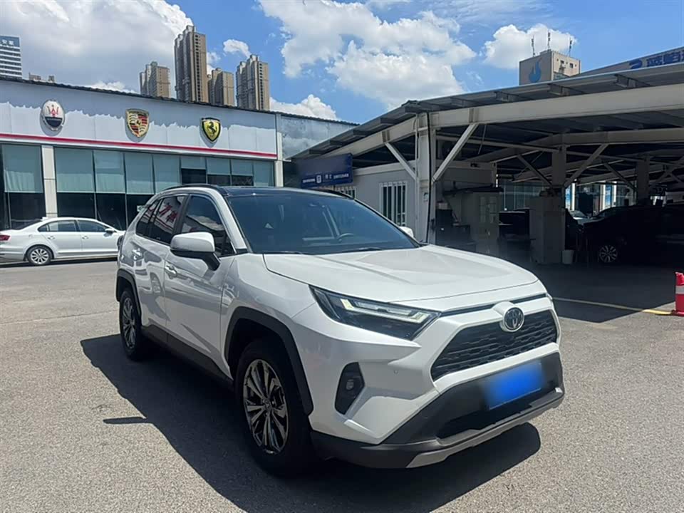 Toyota RAV4 Rongfang